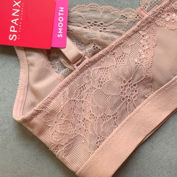 Spanx Spotlight on Lace Bralette XS 10124R in Vintage Rose Limited edition NWT - Picture 12 of 16